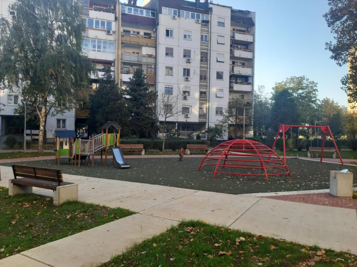 Serbian Home - 44, Gandijeva 184 Bezanija Exterior foto